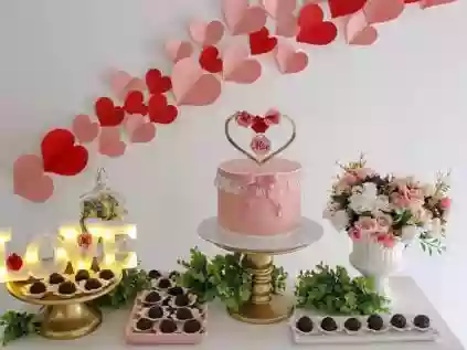 Confira ideias de decoração de aniversário simples feminina