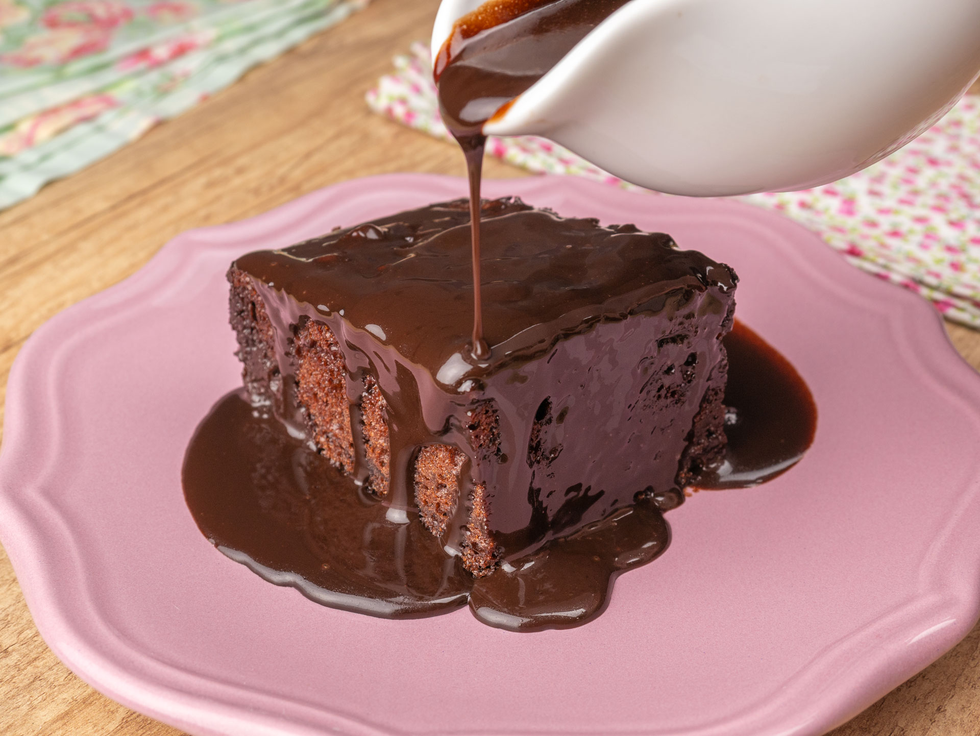calda de chocolate pra bolo