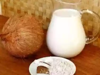 Como fazer leite de coco caseiro simples