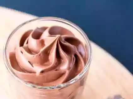 Como fazer mousse de chocolate simples e gostoso