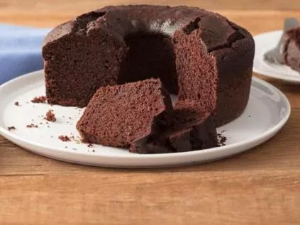 Confira 3 receitas de bolo de chocolate simples para fazer hoje mesmo