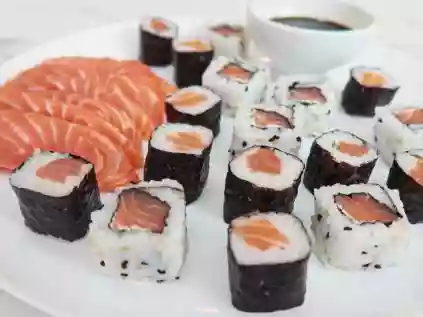 Como fazer sushi de maneira prática