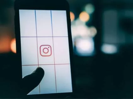 Quer ter mais privacidade nas suas redes sociais? Descubra como ocultar seus Stories de quem quiser!