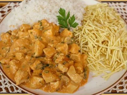Como Fazer Strogonoff de Frango Delicioso: Passo a Passo para um Prato Irresistível!