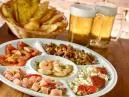 Procurando o lugar perfeito para petiscar? Descubra os melhores bares e restaurantes perto de você!